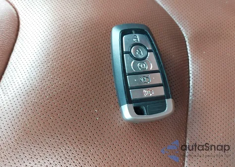 2019 Ford Edge Titanium z USA, uszkodzony, nr VIN 2FMPK3K91KBB14379